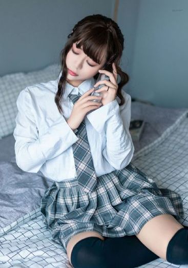 篮球场铺塑胶价格表